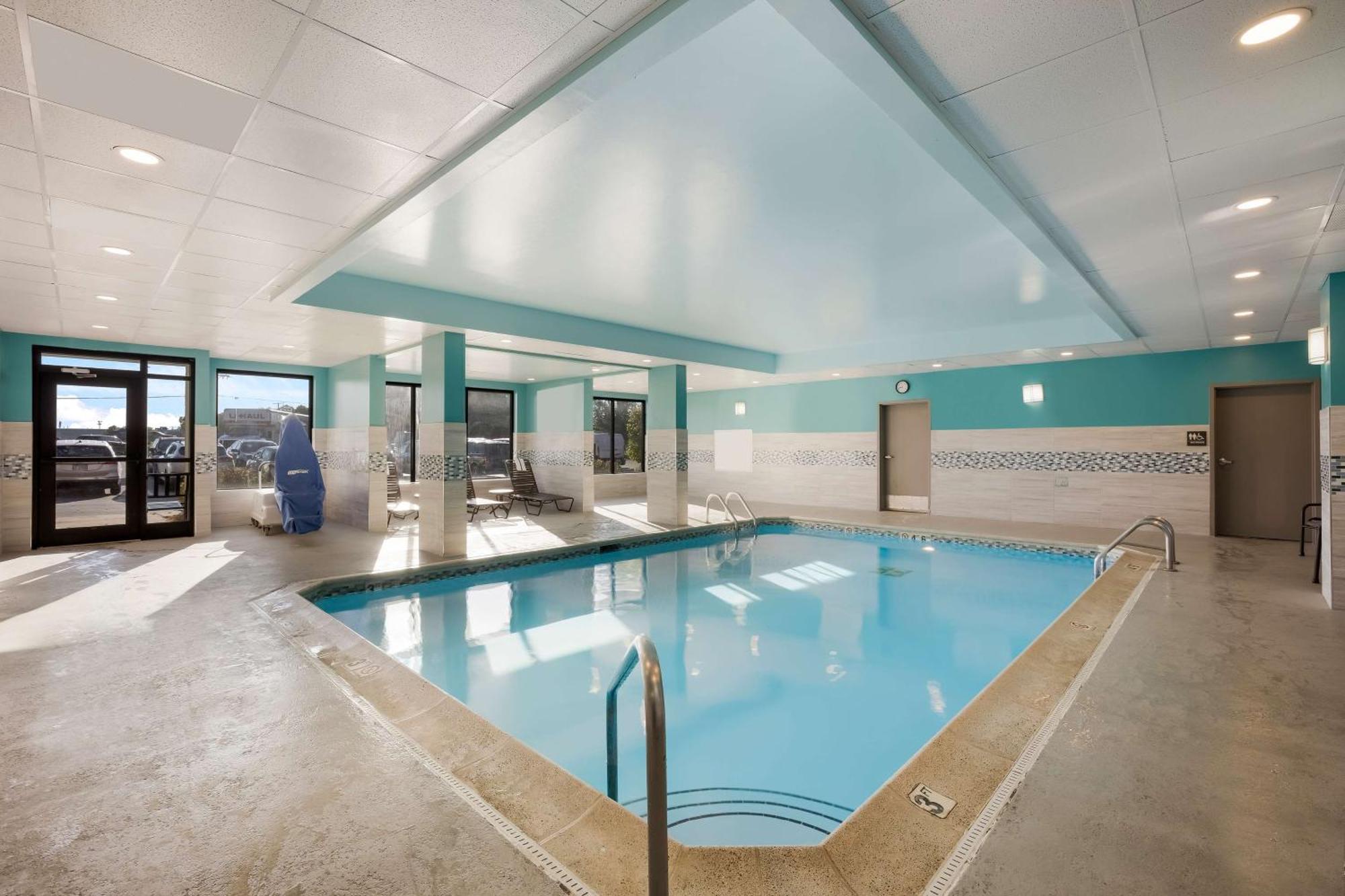 Hampton Inn Mchenry Eksteriør billede